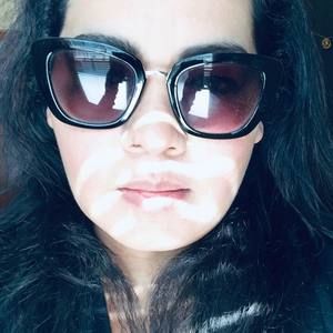 Meet your Posher, Noemi